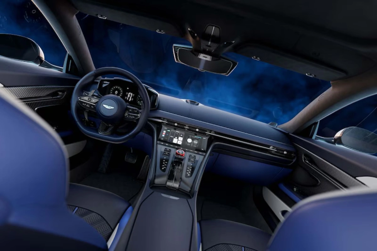2026 Aston Martin DB12 S interieurontwerp overzicht