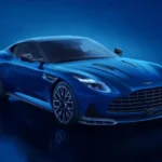 2026 Aston Martin DB12 S studio vooraanzicht