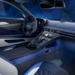 2026 Aston Martin DB12 S tweekleurig interieur