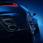 2026 Aston Martin DB12 S viervoudige uitlaatsysteem detail