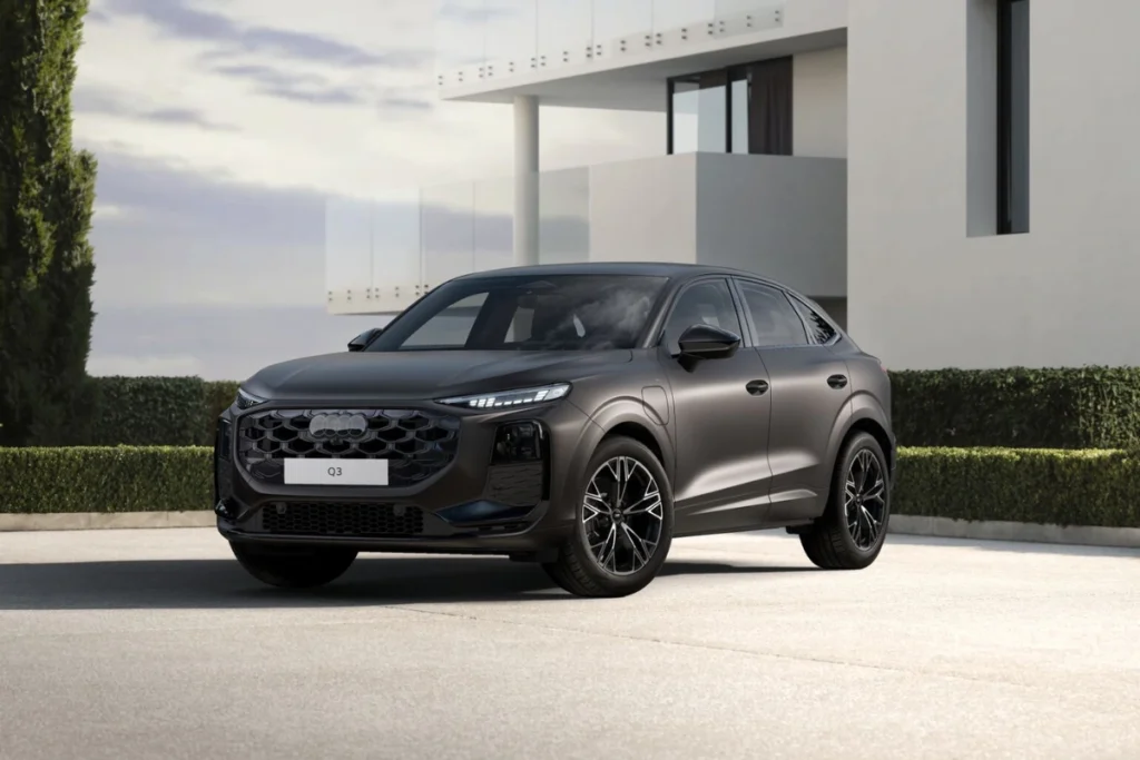 2026 Audi Q3 Maiderabruin Polarmat effect kleur
