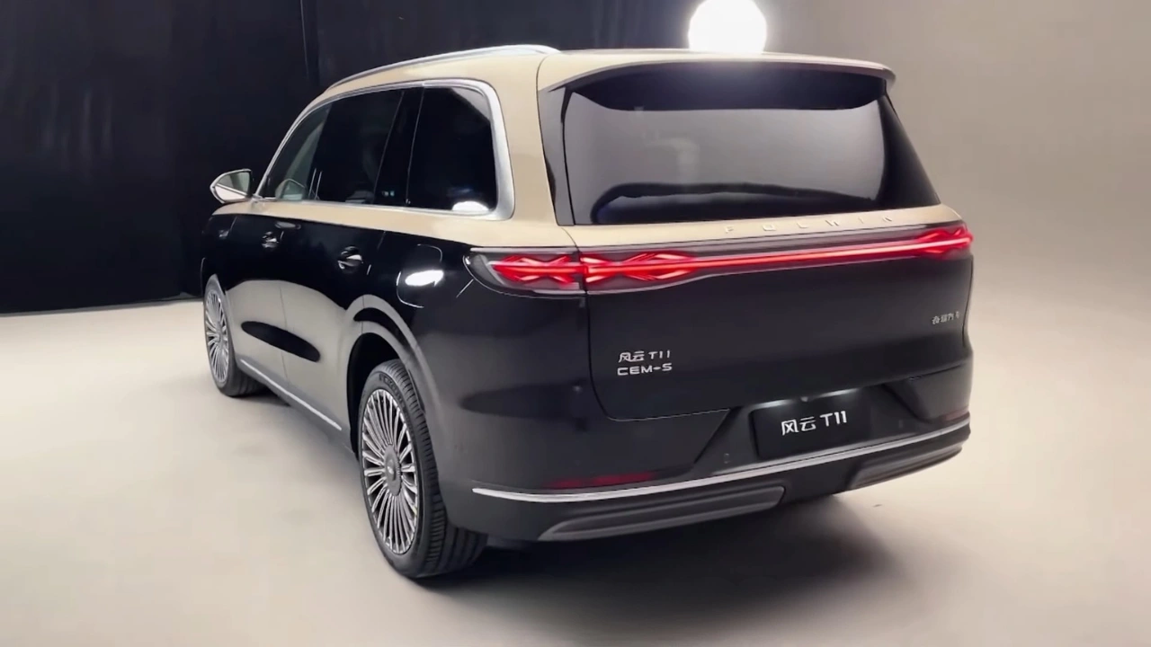 2026 Chery Fulwin T11 EREV Achterkant met Ruitpatroon LED-Achterlichten