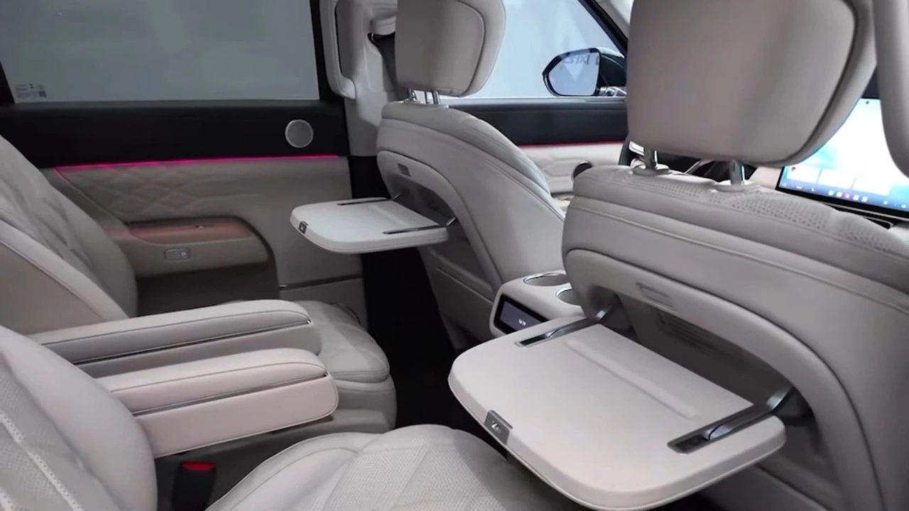 2026 Chery Fulwin T11 EREV Tweede rij met uitklapbare tafel