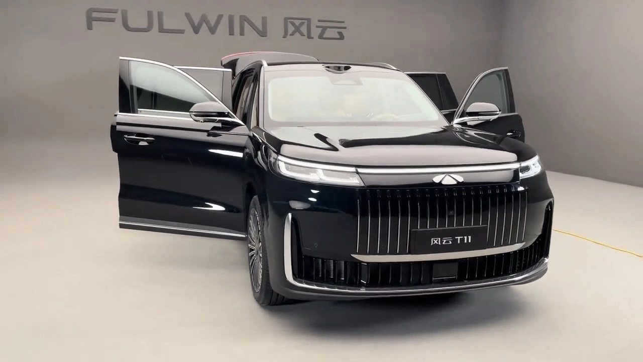 2026 Chery Fulwin T11 EREV Volledig Aanzicht met Alle Deuren Open