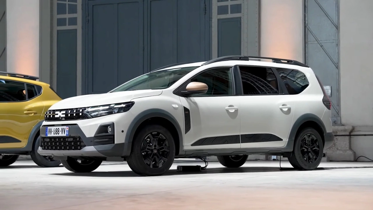 2026 Dacia Jogger Zijprofiel - Europa's Meest Betaalbare Zevenzits MPV