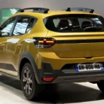 2026 Dacia Sandero Stepway Achteraanzicht - Amber Geel met T-Vormige Achterlichten