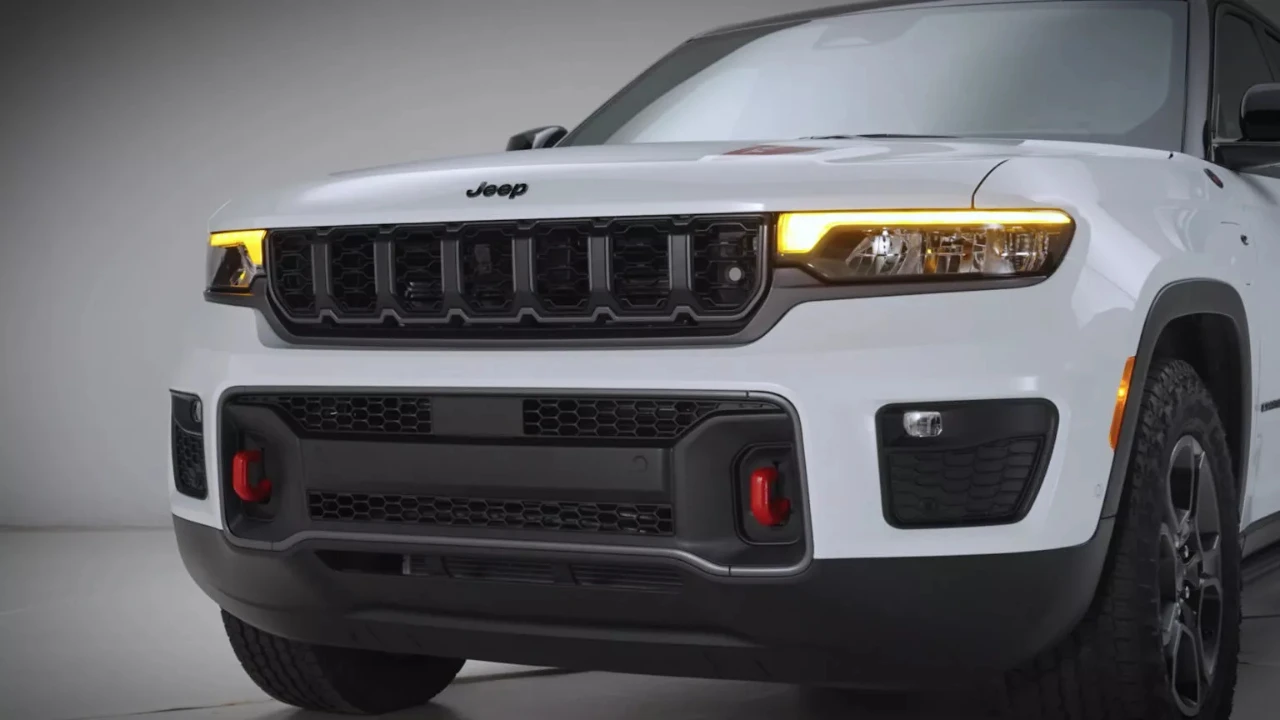 2026 Jeep Grand Cherokee Trailhawk Voorkant met Off-Road Kenmerken