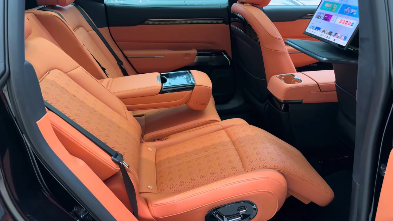 2026 Zeekr 7X Achterbank met 355mm Elektrische Beensteun en Premium Comfort