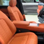 2026 Zeekr 7X Voorstoelen met Geperforeerd Oranje Leer en Premium Ondersteuning