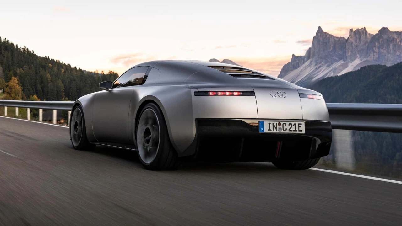 Audi Concept C Achteraanzicht met Uitschuifbaar Hardtop