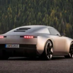 Audi Concept C Achterprofiel met Monolithisch Coupé-Stijl Ontwerp