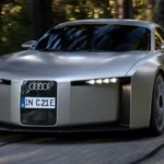Audi Concept C Elektrische Sportwagen in Beweging op Schilderachtige Bergweg