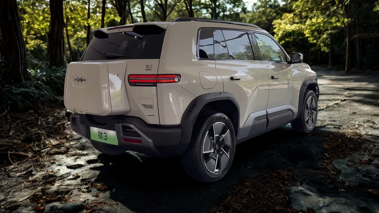 BYD Fang Cheng Bao Tai 3 Achterkant Driekwart met Externe Opslag