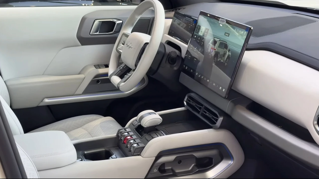 BYD Fang Cheng Bao Tai 3 Interieur Dashboard met Groot Touchscreen