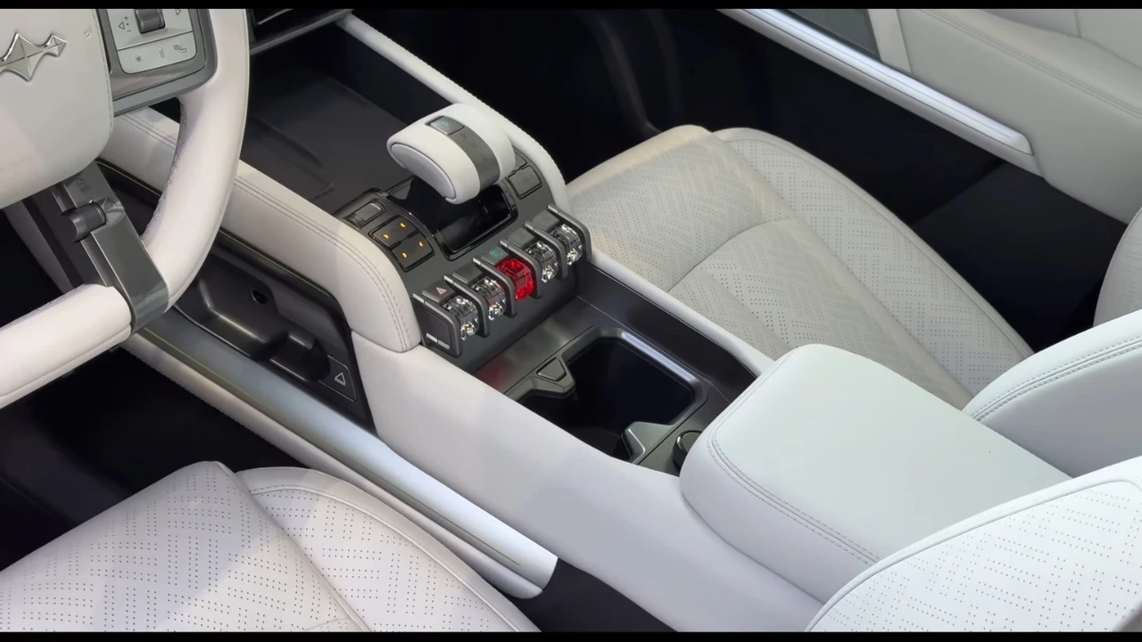 BYD Fang Cheng Bao Tai 3 Middenconsole Bedieningspaneel