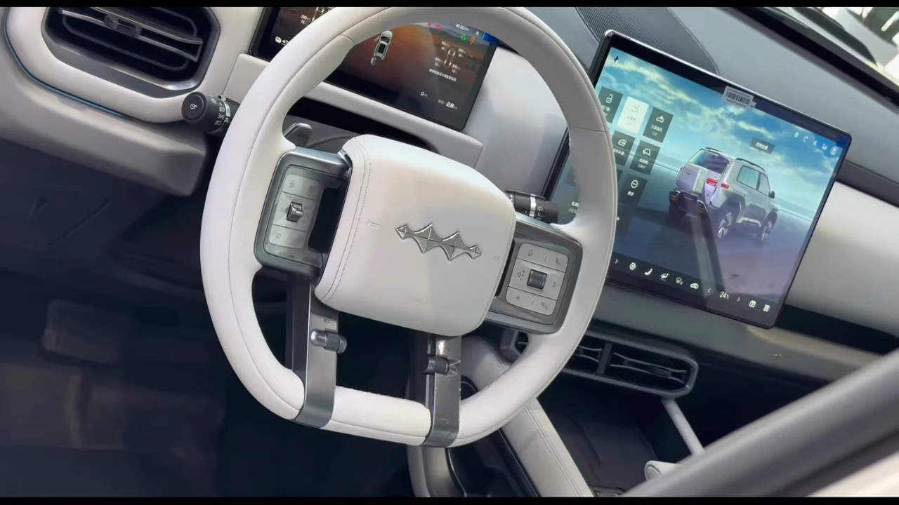 BYD Fang Cheng Bao Tai 3 Stuurwiel met Geïntegreerde Bedieningselementen