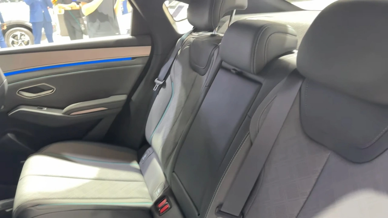 BYD Qin L DM-i 2026 Achterbank Bekleding Detail