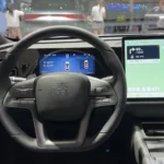 BYD Qin L DM-i 2026 Stuurwiel en Digitaal Display