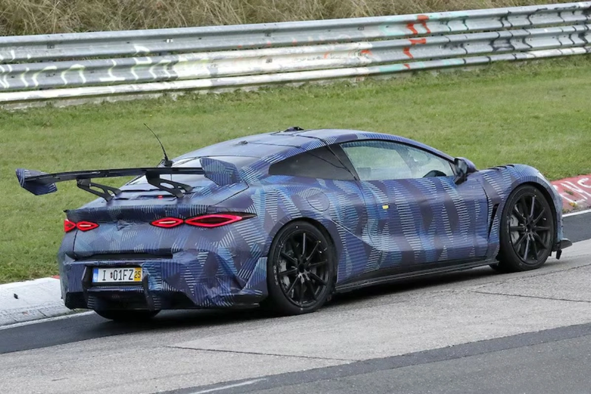 Denza Z Supercar Achterontwerp - Massieve Vleugel en LED-Verlichting