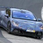 Denza Z Supercar in Bocht op Nürburgring