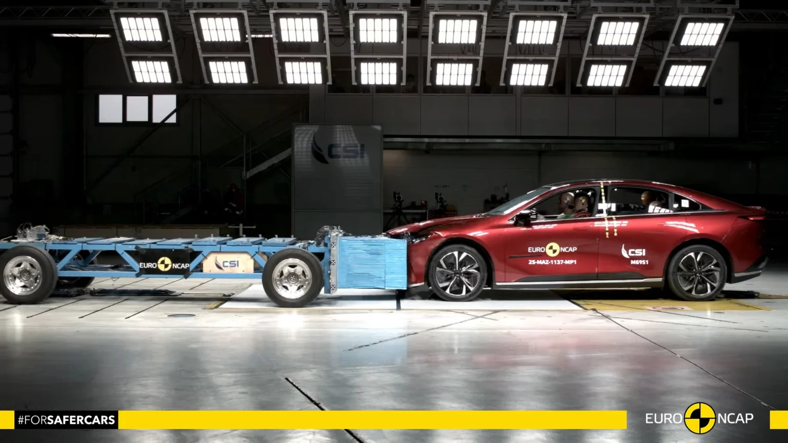 Euro NCAP-crash- en veiligheidstests van de MAZDA 6e 2025