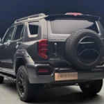GWM Tank 400 PHEV 2026 Achter Driekwart Aanzicht