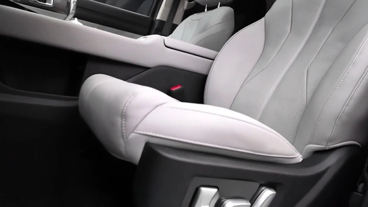 GWM Tank 400 PHEV 2026 Premium Nappa Leer Voorstoel Detail