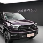 GWM Tank 400 PHEV 2026 Voorkant Driekwart Aanzicht in Dunhuang Paars