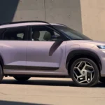 Hyundai EO Zijaanzicht met 2750mm Wielbasis en Zwevend Dak Ontwerp