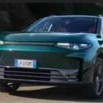 Leapmotor C10 AWD Vooraanzicht in Beweging - 598 PK Elektrische SUV