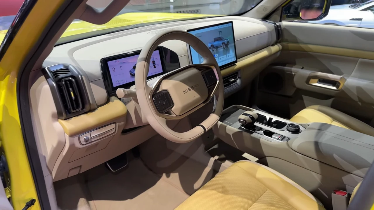 Nissan Frontier Pro PHEV Interieur