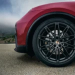 Porsche Macan GTS Wiel Detail - 21-Inch Antraciet Design