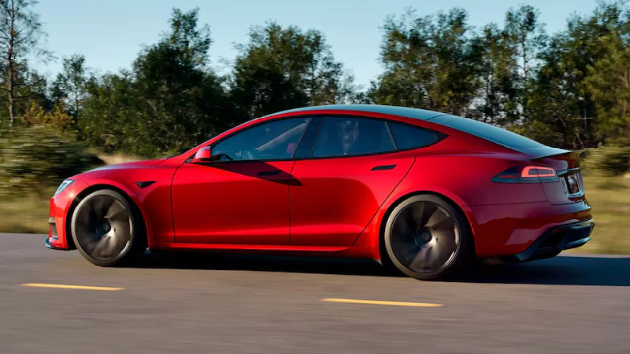 Tesla Model S 2025 Zijprofiel