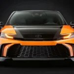Toyota Camry GT-S Concept Voorzijde met LED-koplampen en Aggressieve Grille