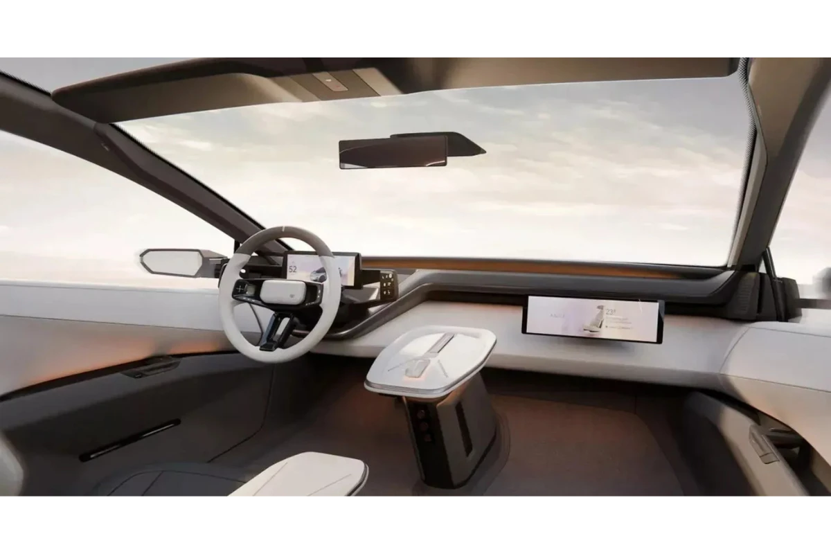 Toyota Corolla Concept 2025 Panoramisch Interieur met Uitgestrekt Glazen Dak