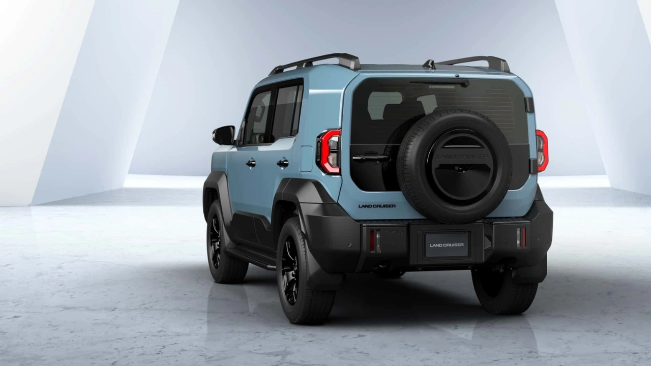 Toyota Land Cruiser FJ Achterontwerp Details - Lage Hoek Perspectief