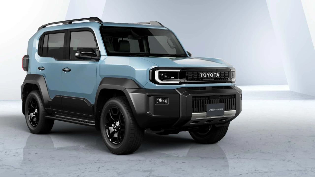 Toyota Land Cruiser FJ Voor Driekwart Aanzicht