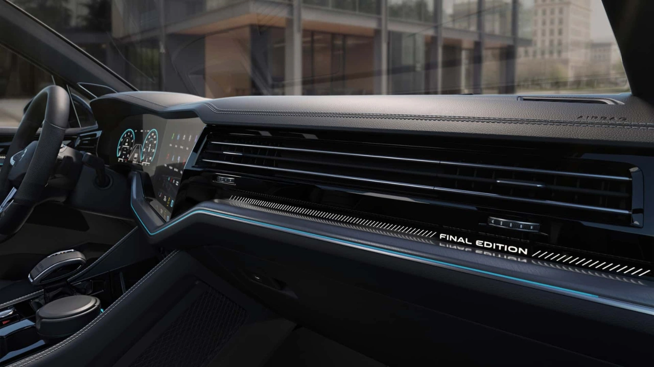 Volkswagen Touareg Final Edition Dashboardpaneel met Verlichte Inscriptie