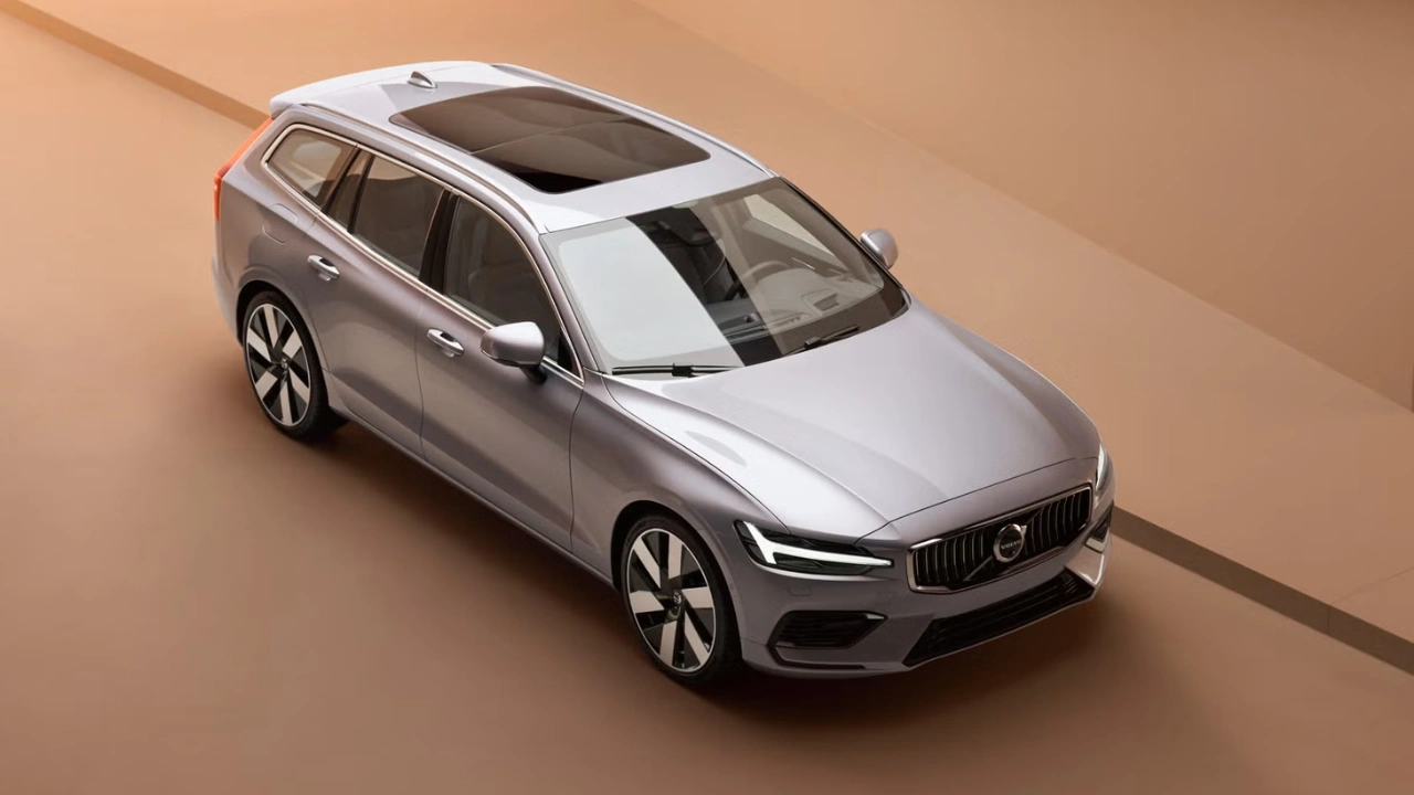 Volvo V60 T8 Performance Edition Bovenaanzicht - Sportief Wagon Profiel met Panoramadak