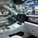 2026 Chery Exeed Exlantix ET5 Volledig Interieur Cockpit met Geavanceerde Drie-Scherm Technologie