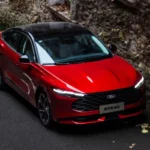 2026 Ford Mondeo Hoge Hoek Voor Driekwart Perspectief