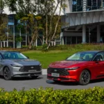 2026 Ford Mondeo Modellen in Rood en Zilver Tentoonstelling