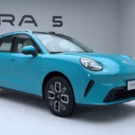 2026 GWM Ora 5 Driekwart Vooraanzicht Studio Perspectief