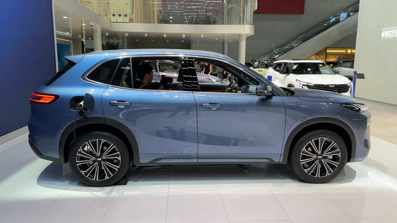 2026 Geely Galaxy Starship 7 EM-i Volledig Zijprofiel Aanzicht