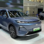 2026 Geely Galaxy Starship 7 EM-i Voorkant Driekwart Aanzicht