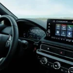2026 Honda Civic Facelift - Interieur Dashboard met Digitaal Infotainment Systeem