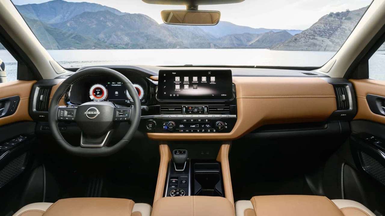 2026 Nissan Pathfinder - Complete Dashboard Technologie-Integratie