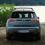 2026 Nissan Pathfinder Platinum - Achterontwerp met Elektrische Achterklep