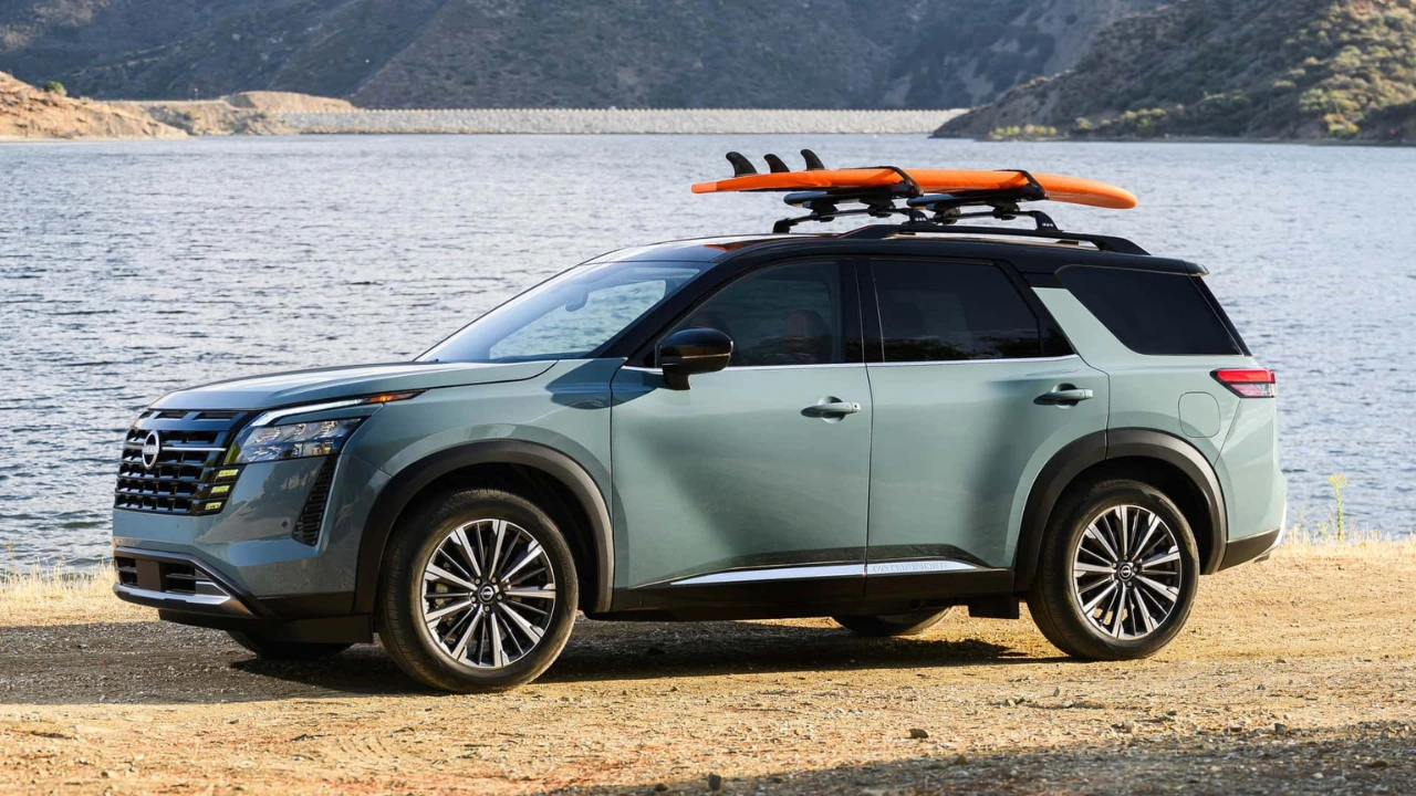 2026 Nissan Pathfinder Platinum - Avontuur-Klaar met Dakrek