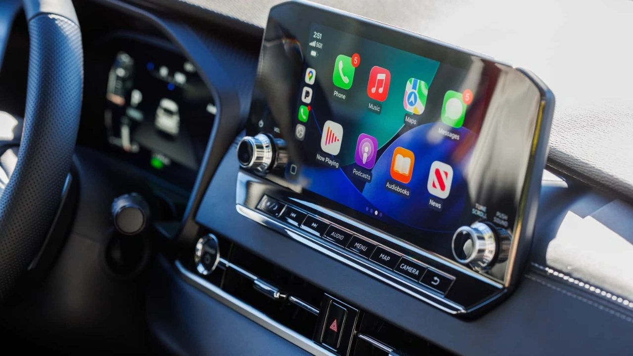 2026 Nissan Rogue PHEV Infotainment Systeem Detail